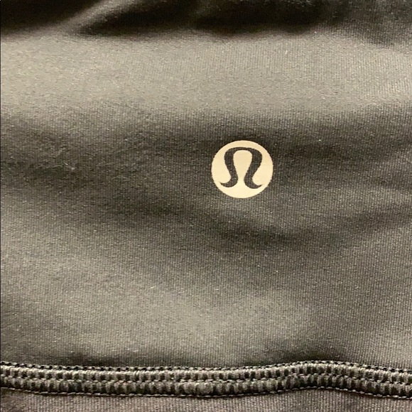 Lululemon wide leg capris in black, size 4 - Picture 3 of 6